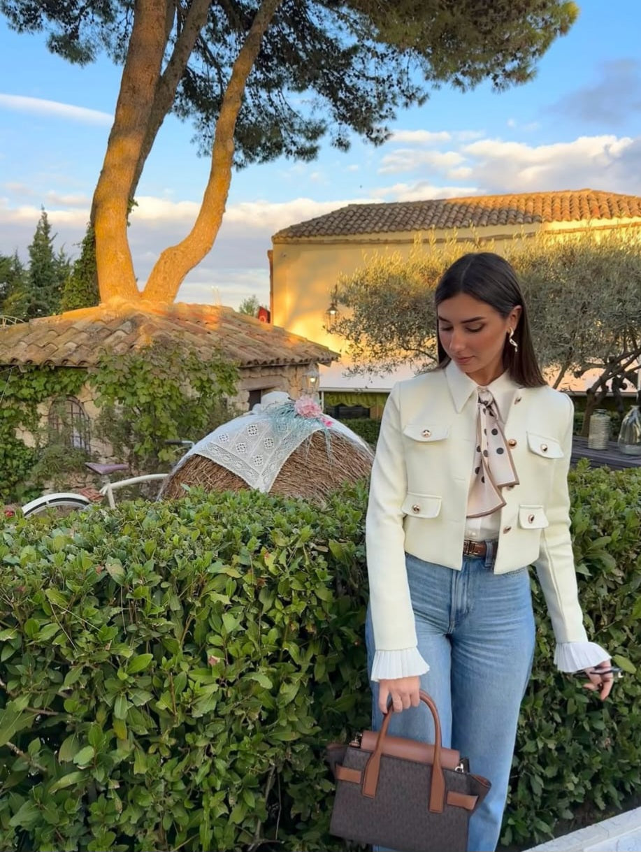 <strong>Elena M.</strong>